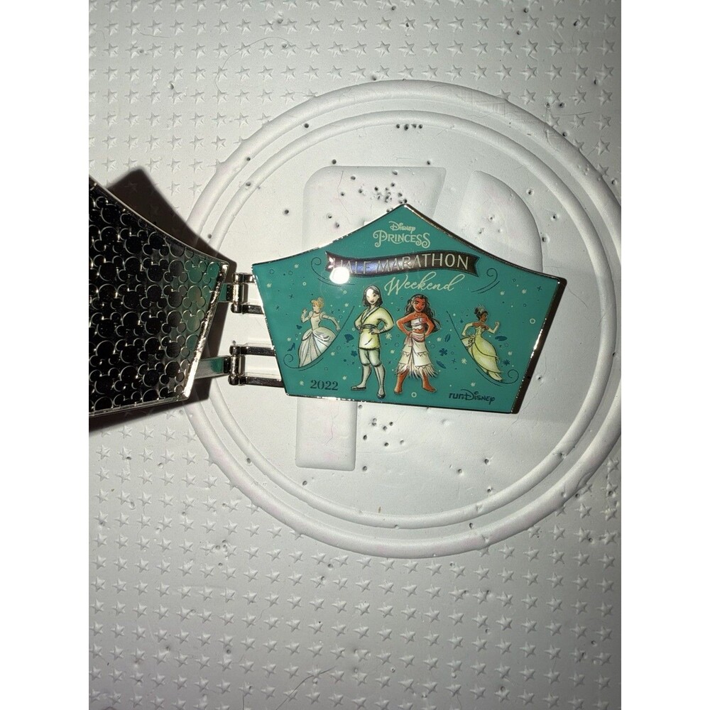 2022 RunDisney Disney Half Princess Marathon Weekend Mini Jumbo Pin Moana Mulan
